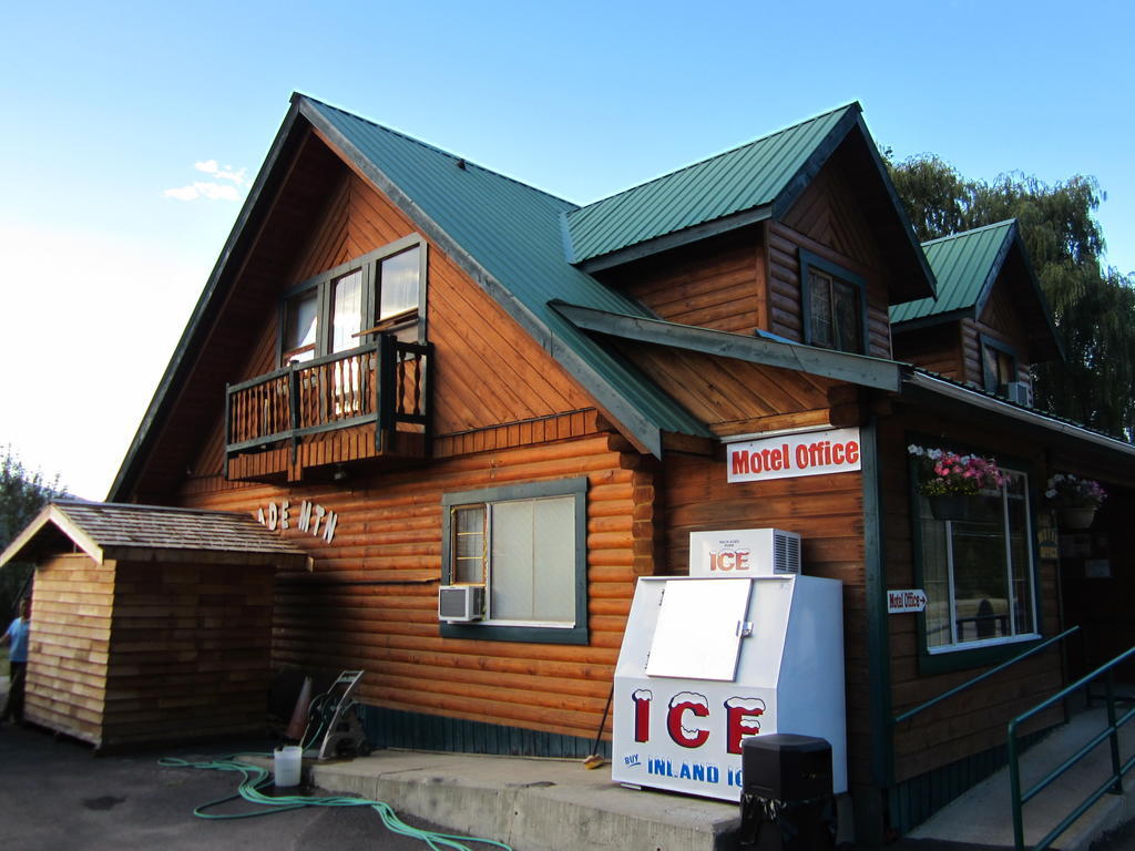 Jade Mountain Motel Chase Exterior photo